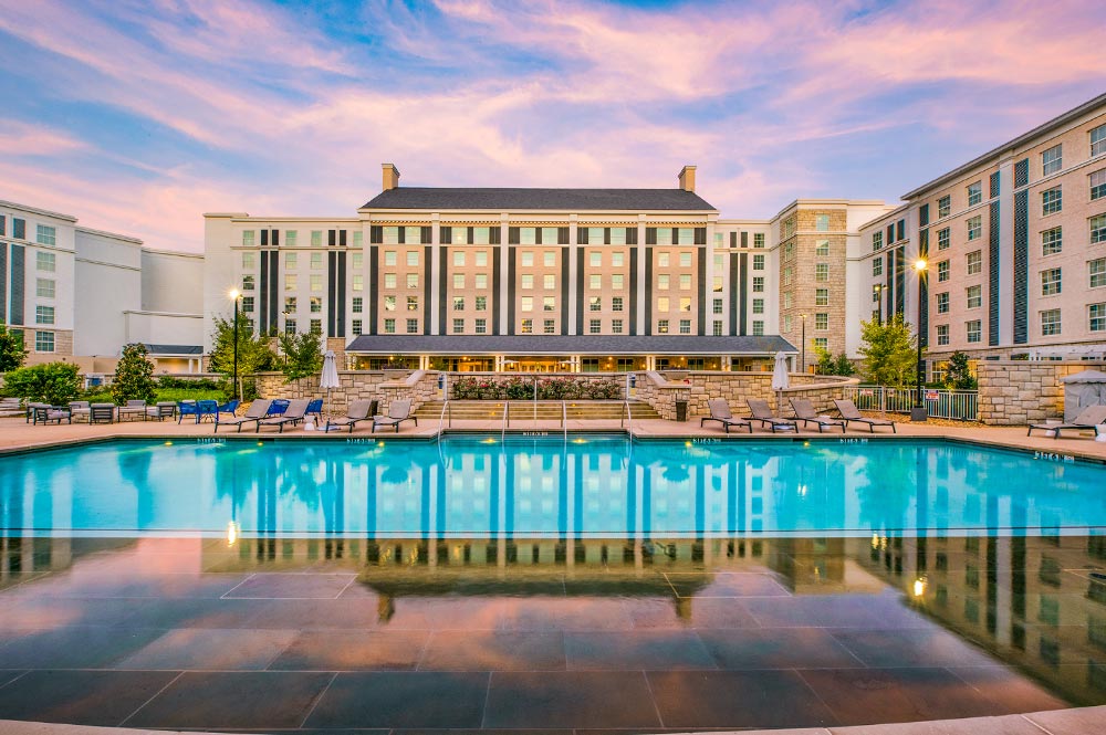| The Guest House at Graceland The Guest House at Graceland - Pool at Sunset