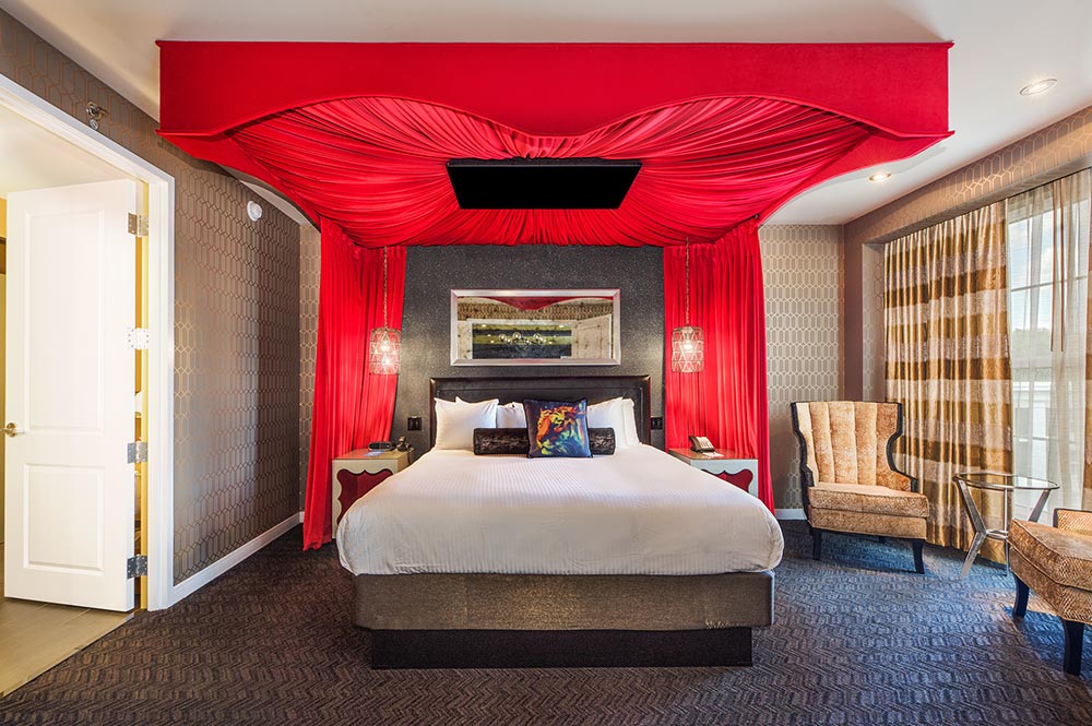 The Guest House at Graceland - King Suite Bedroom